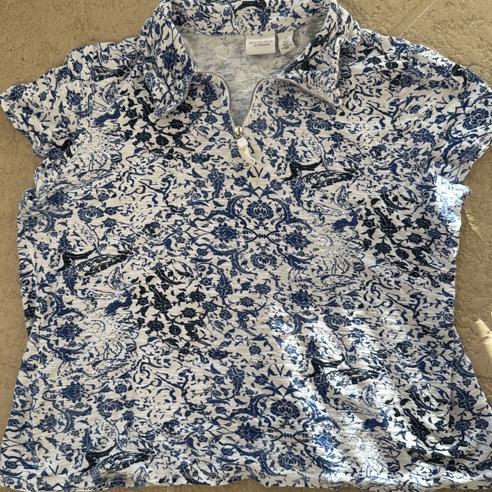 Chico's Blue and White Patterned Top - Picture 2 of 8